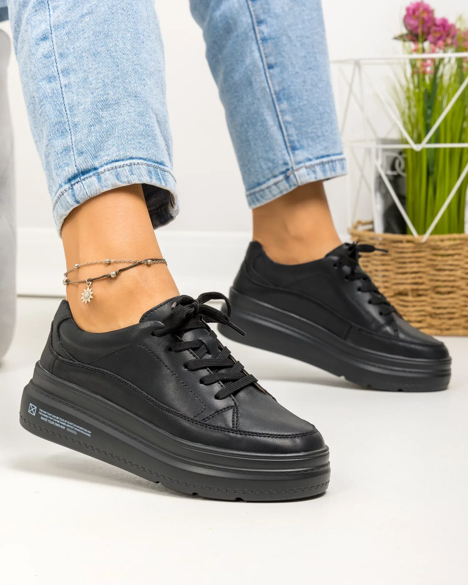 products/580/pantofi-casual-dama-piele-naturala-negri-captusiti-f001-771-83860.webp