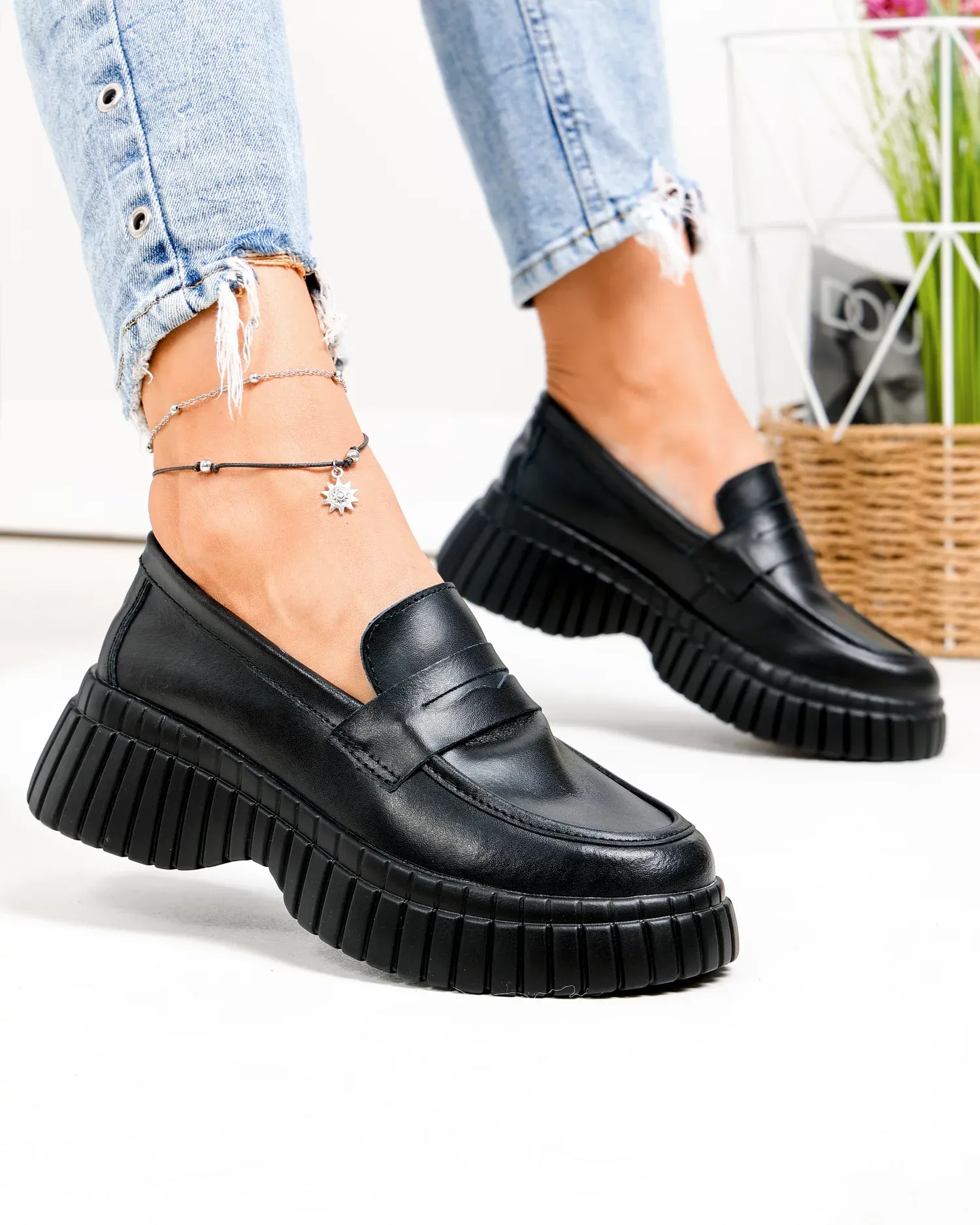 products/580/pantofi-casual-dama-piele-naturala-negri-cu-talpa-groasa-t6085-99745.webp