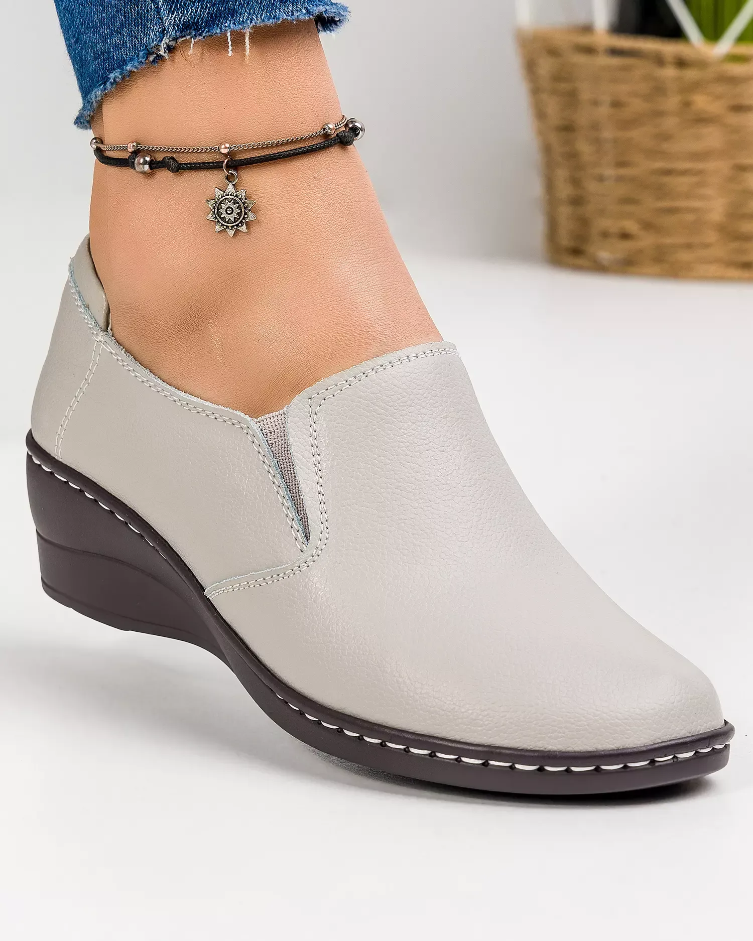 products/580/pantofi-dama-piele-naturala-gri-casual-jbs-135-48916.webp