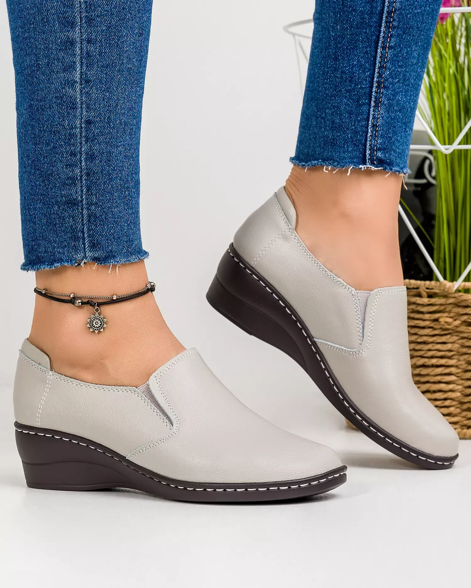 products/580/pantofi-dama-piele-naturala-gri-casual-jbs-135-48925.webp