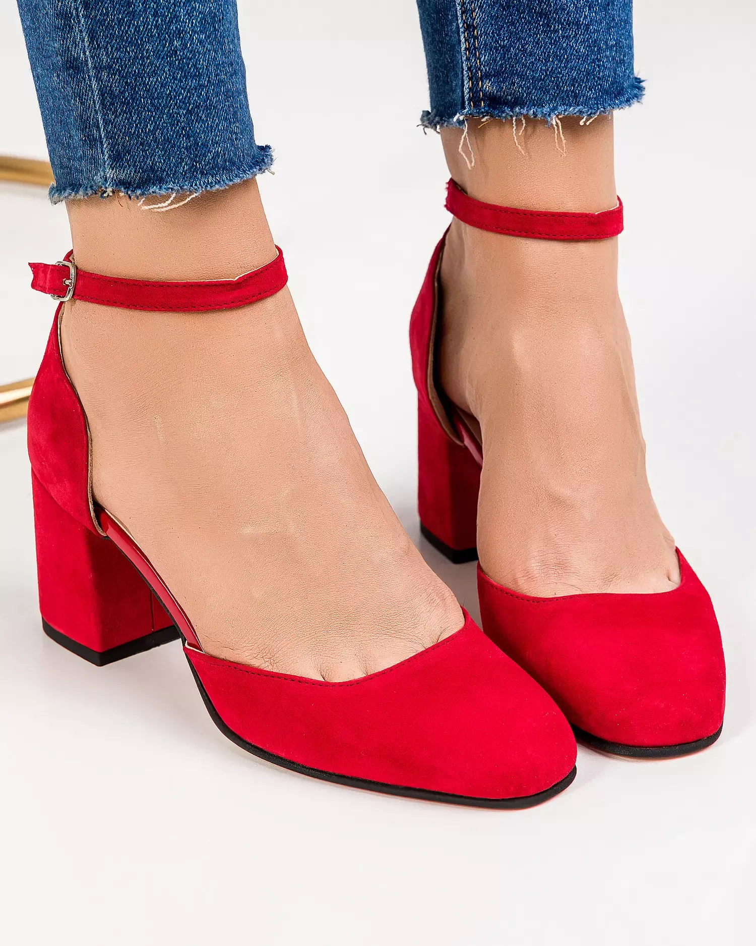 products/580/pantofi-eleganti-piele-naturala-intoarsa-rosii-cu-toc-gros-si-inchidere-catarama-wiz23v-52690.webp