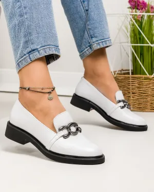Pantofi casual dama piele naturala alb sidef cu accesoriu lant metalic PC823