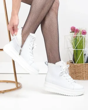 Ghete dama piele naturala albe imblanite cu talpa groasa F002-296