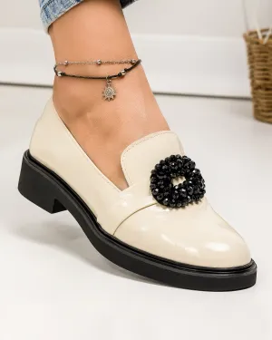 Pantofi casual dama piele naturala lucioasa bej accesorizati frontal PC823-2