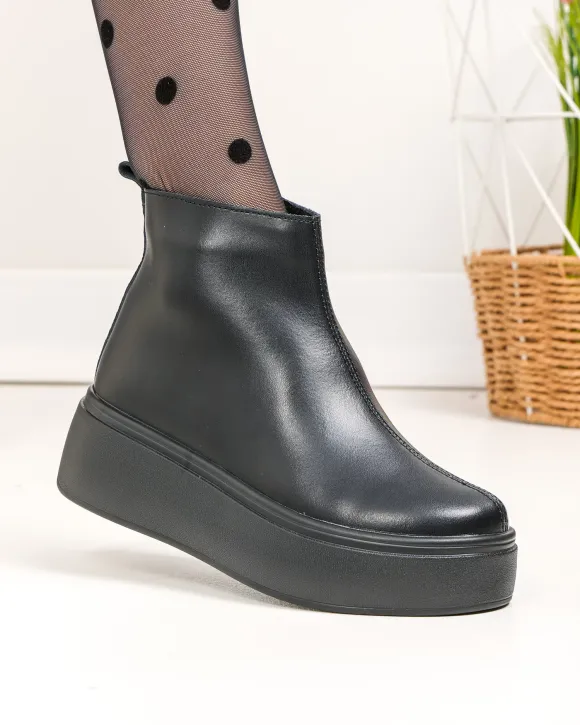 Ghete dama piele naturala negre captusite cu inchidere fermoar T7027