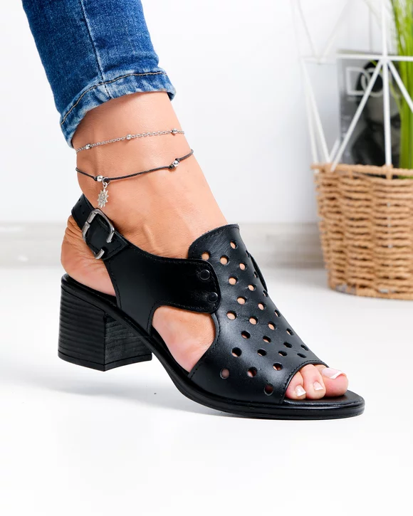 Sandale dama din piele naturala negre cu perforatii si toc gros PV973