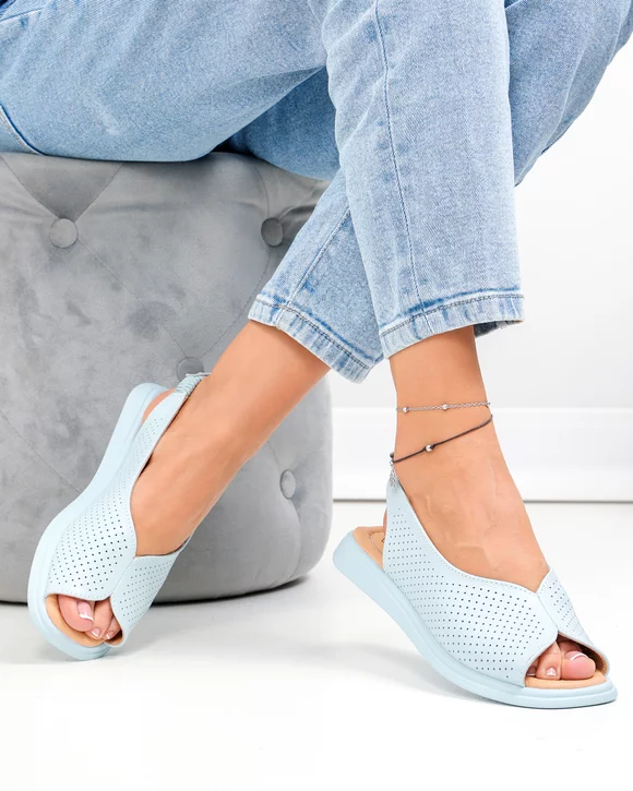 Sandale dama piele naturala albastre cu talpa joasa si perforatii T6028