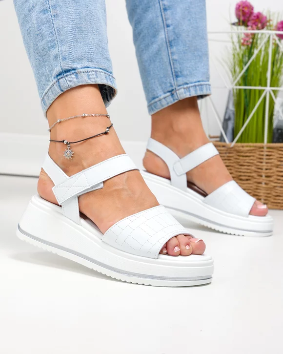 Sandale dama piele naturala albe cu inchidere scai T6032