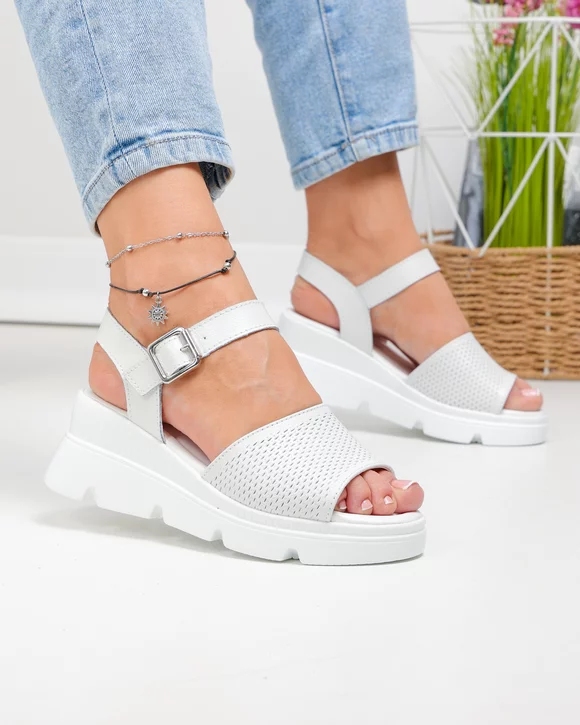 Sandale dama piele naturala albe cu model perforat si talpa tip platforma T6025