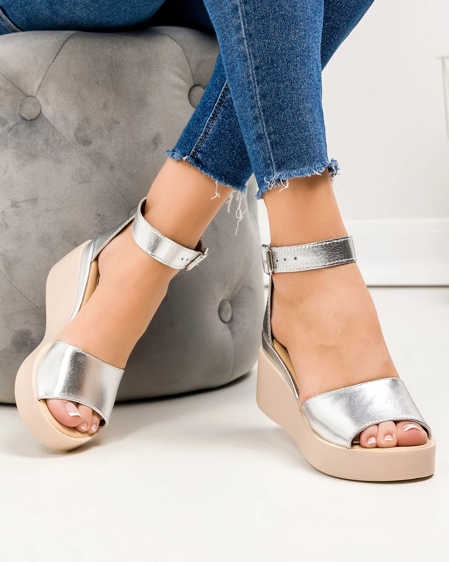 sandale-dama-piele-naturala-argintii-cu-platforma-pv959-78568-2.webp