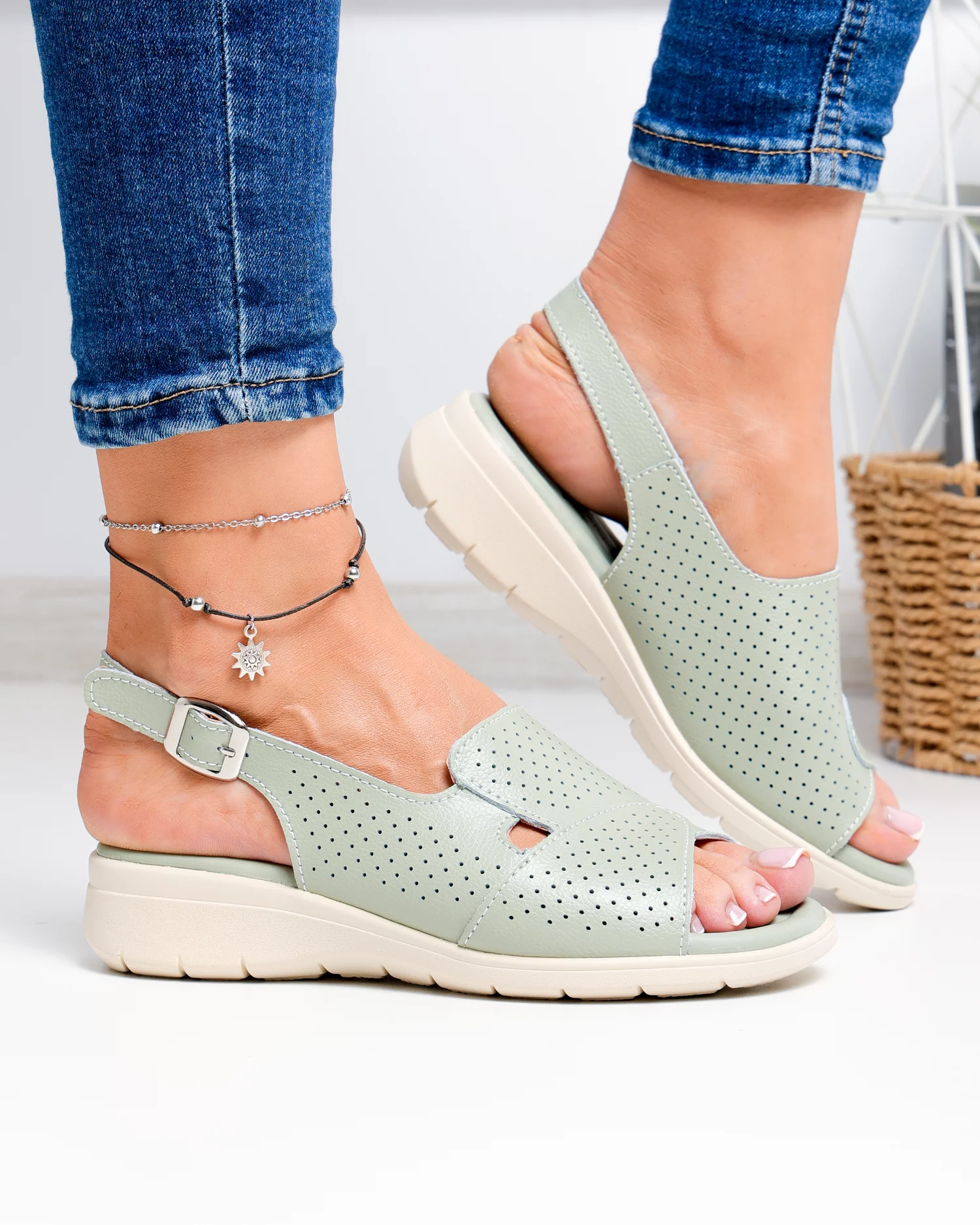 sandale-dama-piele-naturala-barila-perforate-t-8052-102775-2.webp