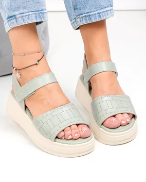 Sandale dama piele naturala barilla cu talpa groasa si inchidere scai T6032