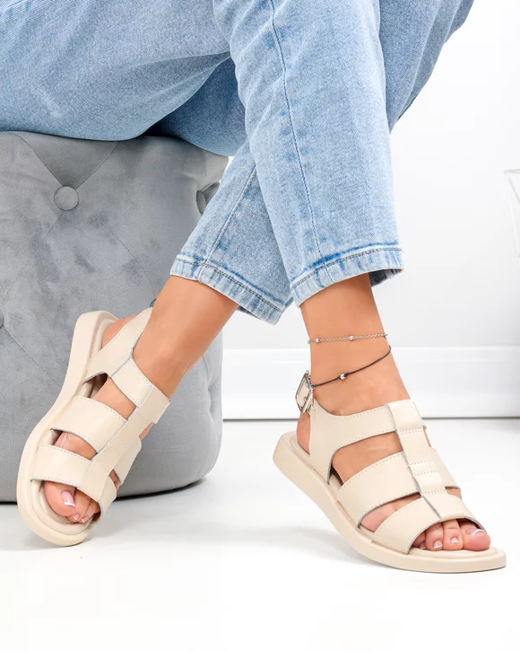 Sandale dama piele naturala bej cu barete late si inchidere catarama T6030