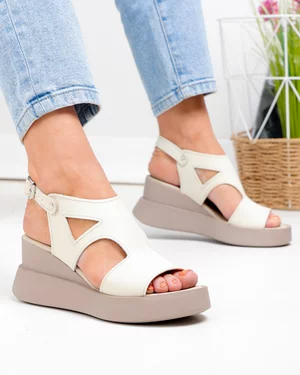 Incaltaminte Dama - Sandale dama piele naturala bej cu decupaje si inchidere catarama PV985