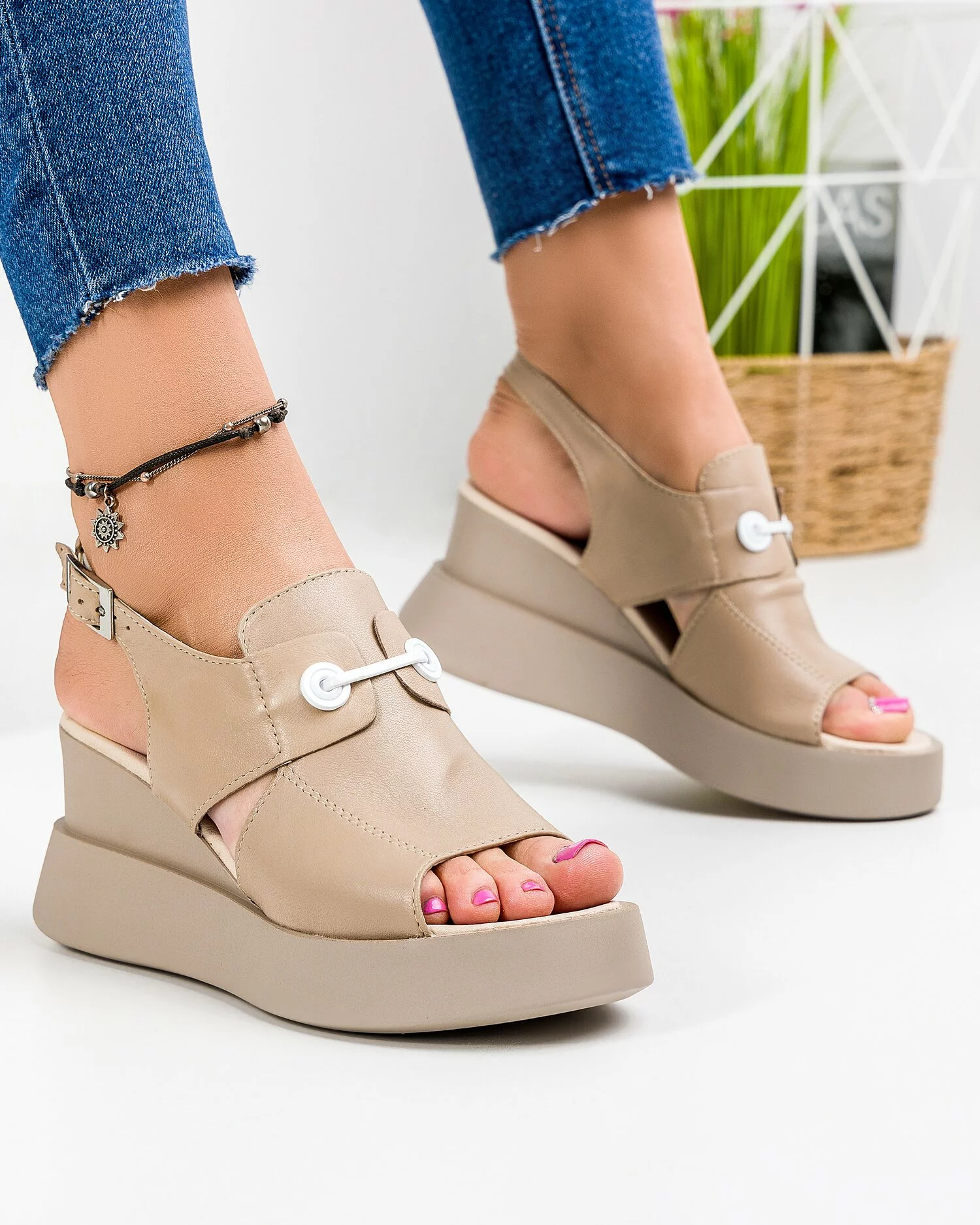 sandale-dama-piele-naturala-bej-cu-platforma-914-76078-2.webp
