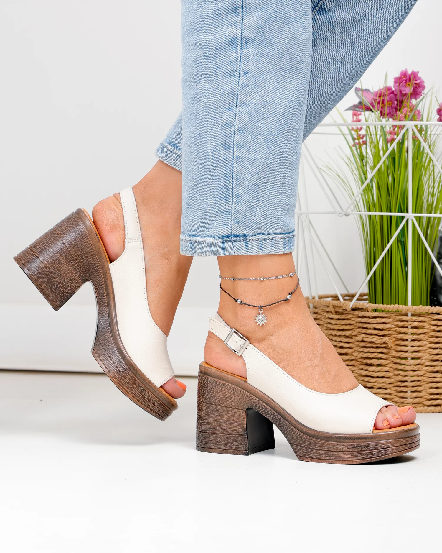 sandale-dama-piele-naturala-bej-cu-platforma-si-toc-gros-jy3693-101053-2.webp