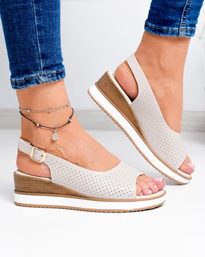Sandale Dama - Sandale dama piele naturala bej perforate cu inchidere catarama GI-001