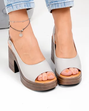 Sandale dama piele naturala gri cu toc gros si inchidere catarama JY3693