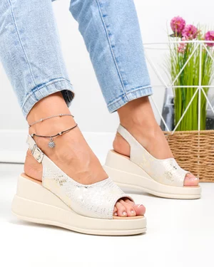 Sandale dama piele naturala intoarsa bej cu auriu T6018