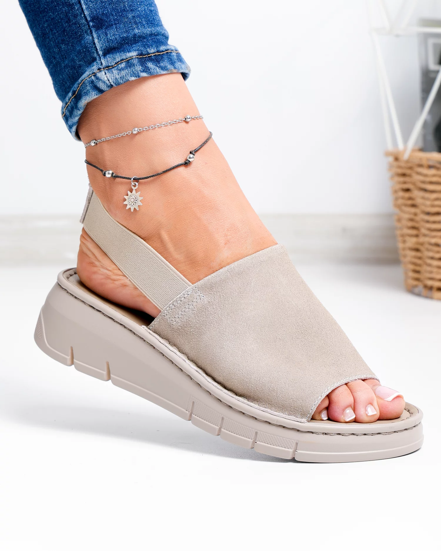 sandale-dama-piele-naturala-intoarsa-bej-cu-talpa-flexibila-f001-967-102436-2.webp