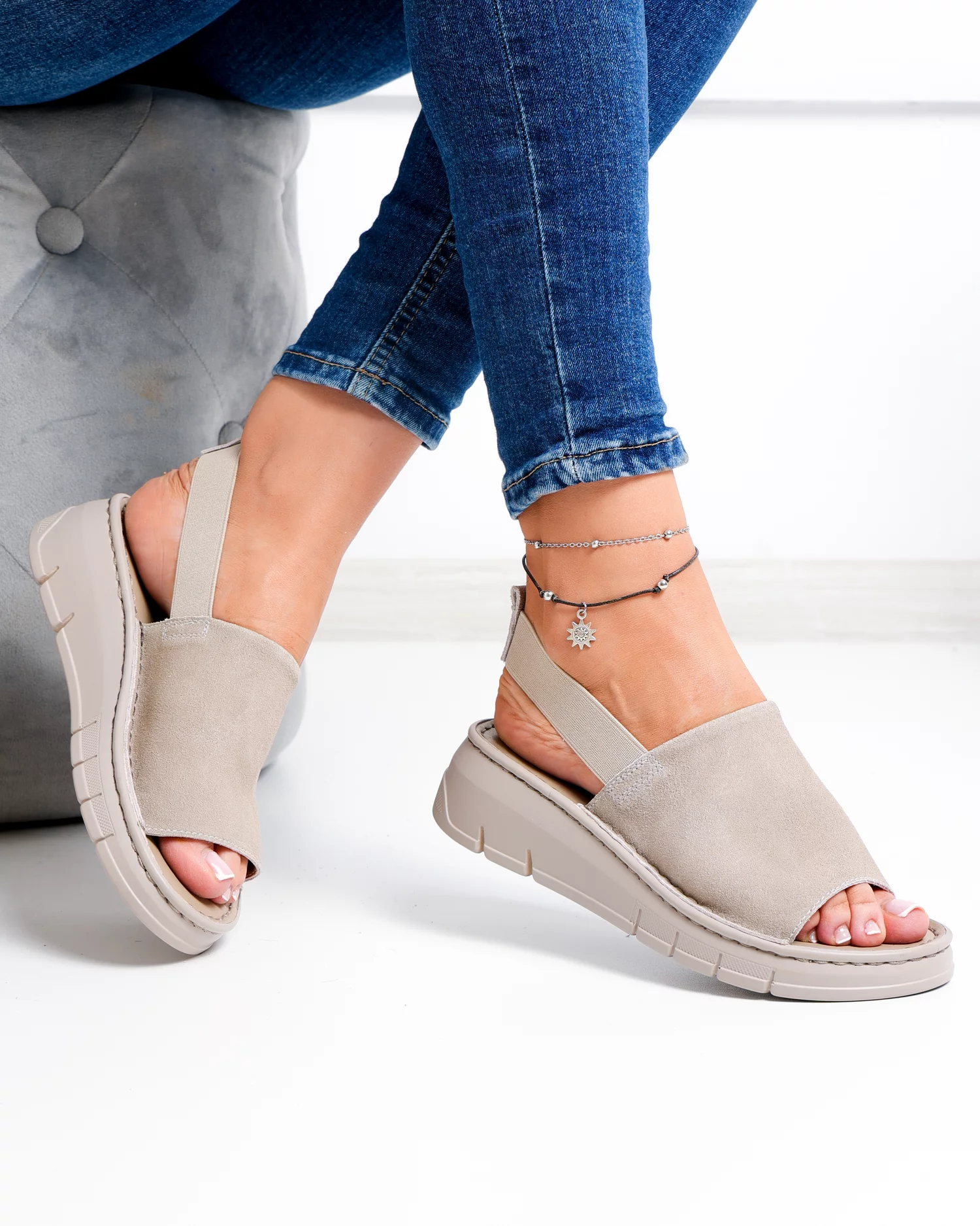 sandale-dama-piele-naturala-intoarsa-bej-cu-talpa-flexibila-f001-967-102442-2.webp