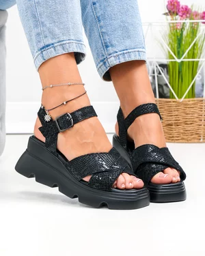 Sandale dama piele naturala intoarsa negre cu model lacuit si talpa tip platforma T6021