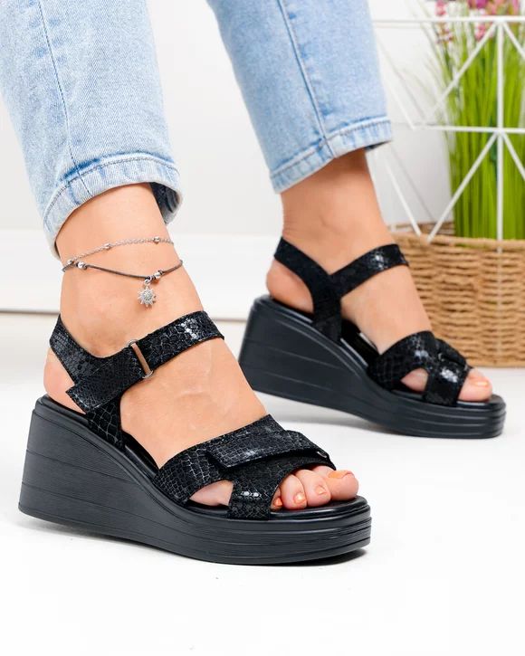 Sandale Dama - Sandale dama piele naturala intoarsa negre cu model texturat T-8040