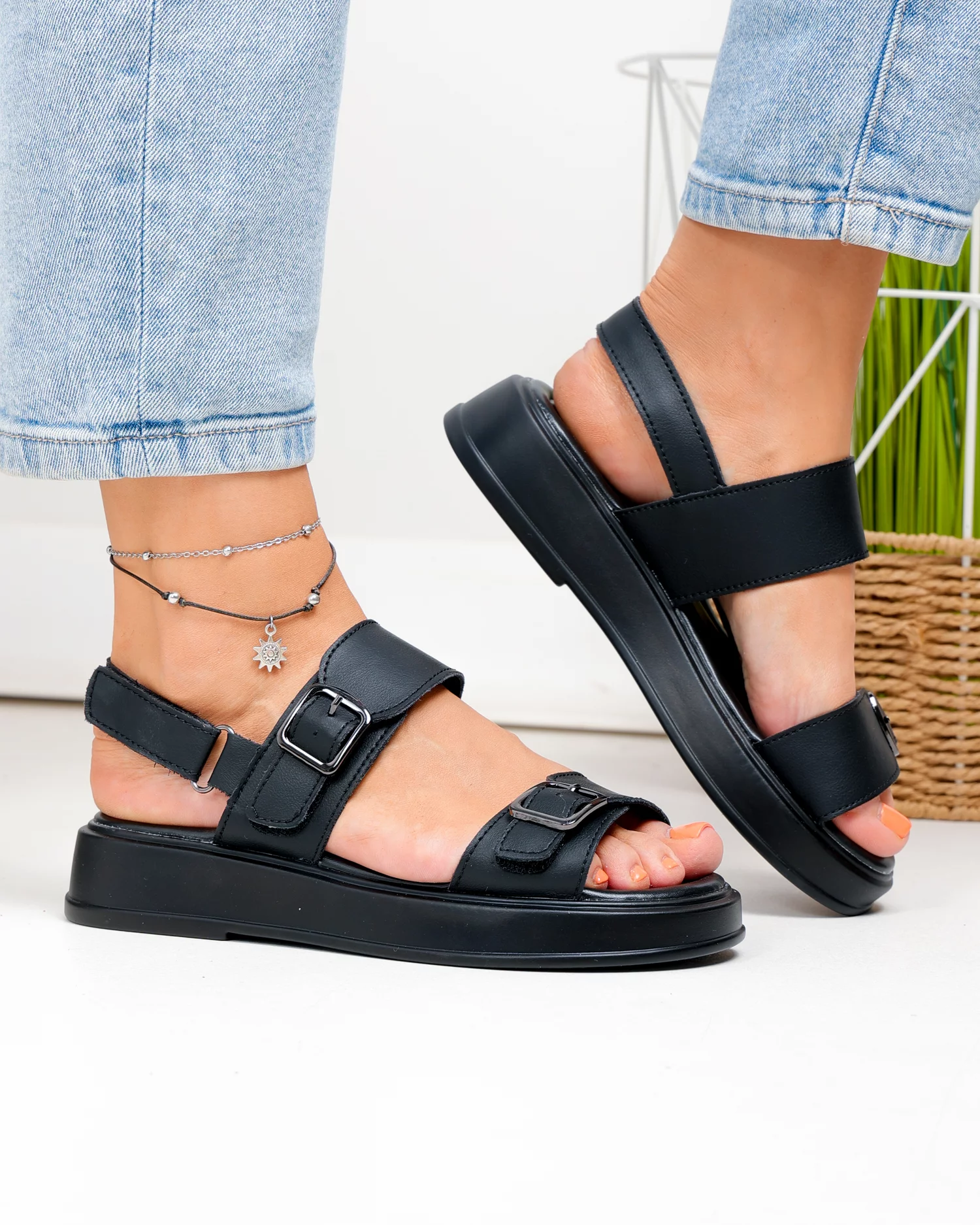 sandale-dama-piele-naturala-negre-cu-barete-late-si-catarame-decorative-t-8060-2-101758-2.webp