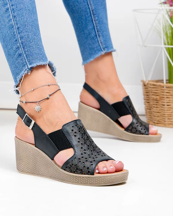 Sandale Dama - Sandale dama piele naturala negre cu perforatii florale si insertie elastica PV948