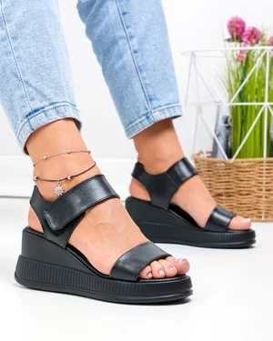 Sandale dama piele naturala negre cu talpa tip platforma T6024