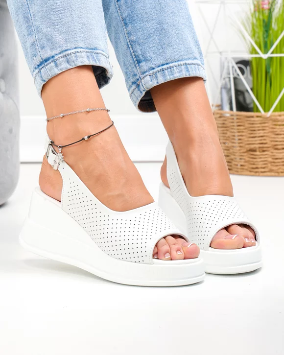 Sandale dama piele naturala perforate albe cu talpa tip platforma T6018