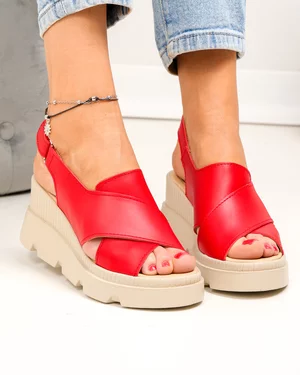 Sandale dama piele naturala rosii cu inchidere scai si talpa tip platforma PV976