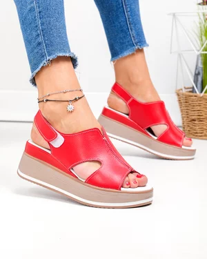 Sandale dama piele naturala rosii cu model decupat si inchidere scai JY5225