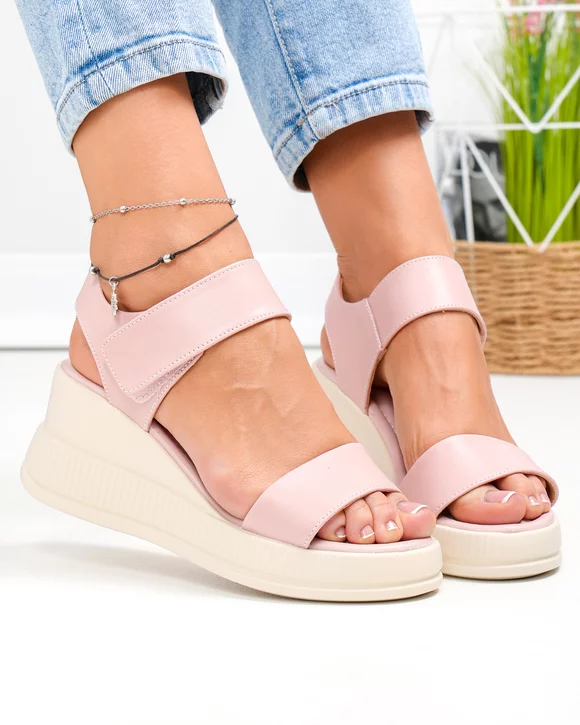 Sandale dama piele naturala roz cu inchidere scai si talpa bej T6024