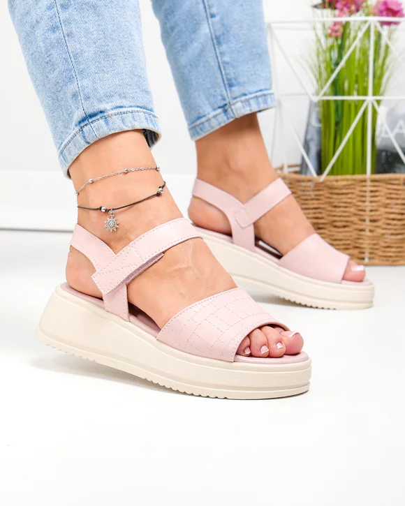 Sandale dama piele naturala roz cu talpa bej si inchidere scai T6032