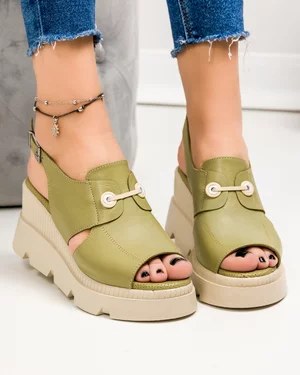 Sandale dama piele naturala verde-olive cu inchidere scai AKD   3000
