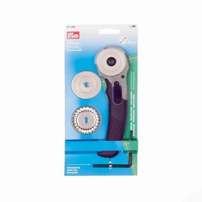 Rotary Cutter with 3 spare blades