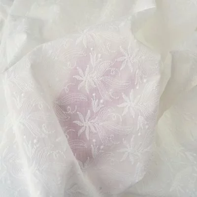Bumbac subtire cu broderie - Floral White