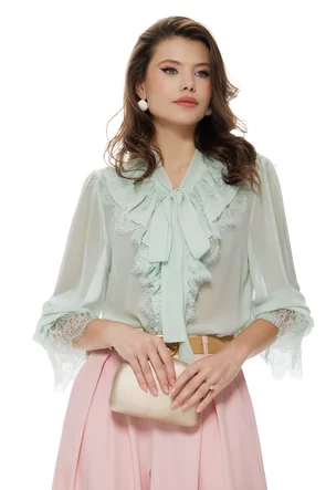 Bluza dama eleganta aqua premium cu jabou volane din dantela si brosa