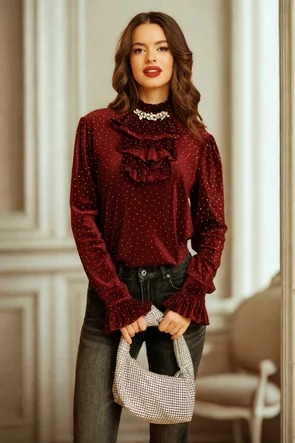 Bluză dama Fofy eleganta cu jabou din catifea elastica bordo si accesoriu strasuri