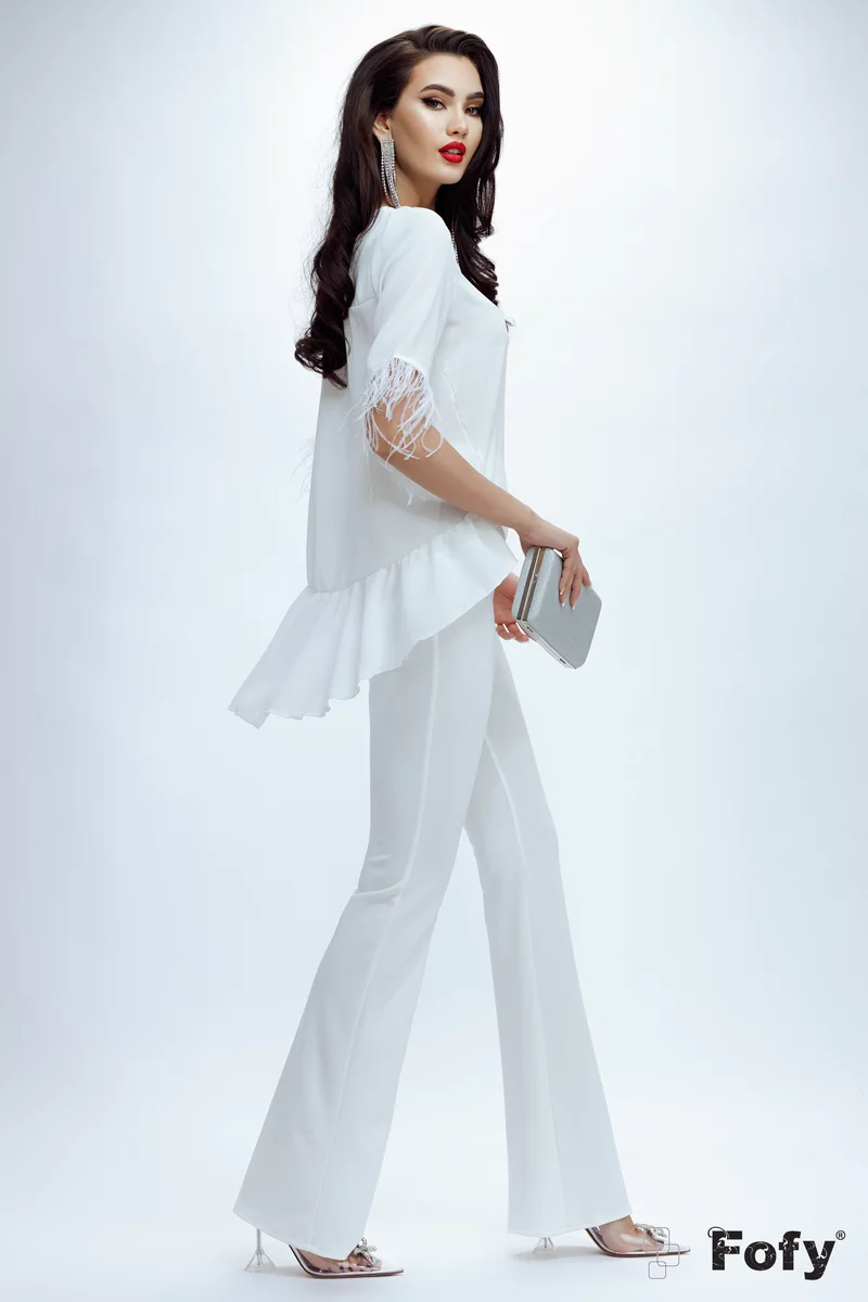 Bluză dama Fofy eleganta de din voal alb asimetrica cu pene la maneci si cu strasuri Fofy Shop