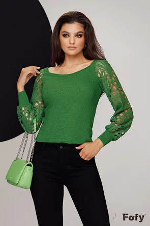 Bluza dama verde din tricot premium cu decolteu si maneci din dantela brodata