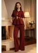 Compleu dama elegant burgundy din tricot premium jacheta cu peplum stelute aurii curea si pantaloni