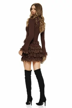 Compleu dama elegant din tricot mocca mouse premium fusta mini si pulover cu volane dantela