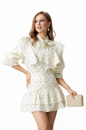 Compleu dama spectaculos galben cu inimioare fusta cu volane si bluza cu funda