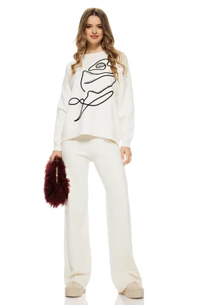 Compleu dama tricotat premium crem pantalon drept cu pulover trandafir stilizat cristale