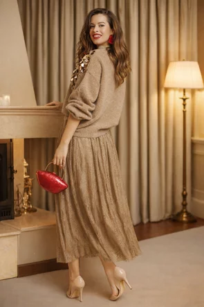 Fusta eleganta bej din dantela premium cu stralucire fina