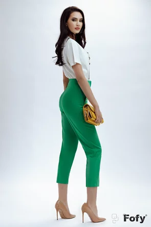 Pantalon dama verde intens elegant cu talie inalta si pense de cambrare