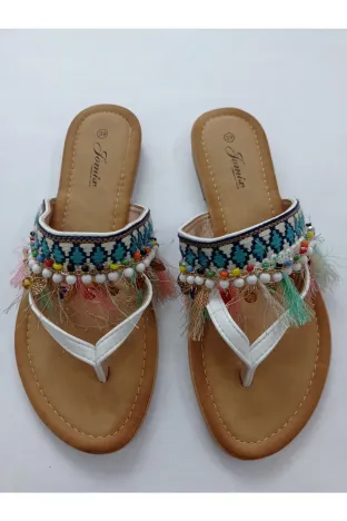 Papuci de dama boho de vară albi cu mărgele banuți si ciucuri