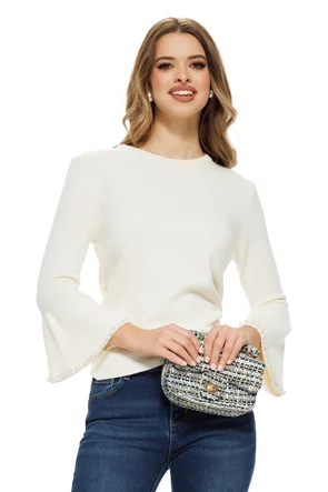 Pulover dama elegant crem cu manecute clopotel conturat cu perle